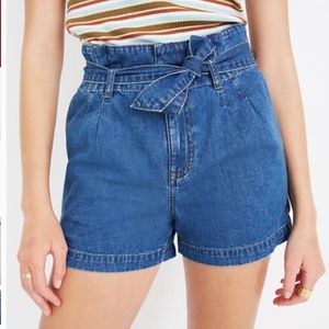 Madewell Denim Paperbag Shorts in Deacon Wash